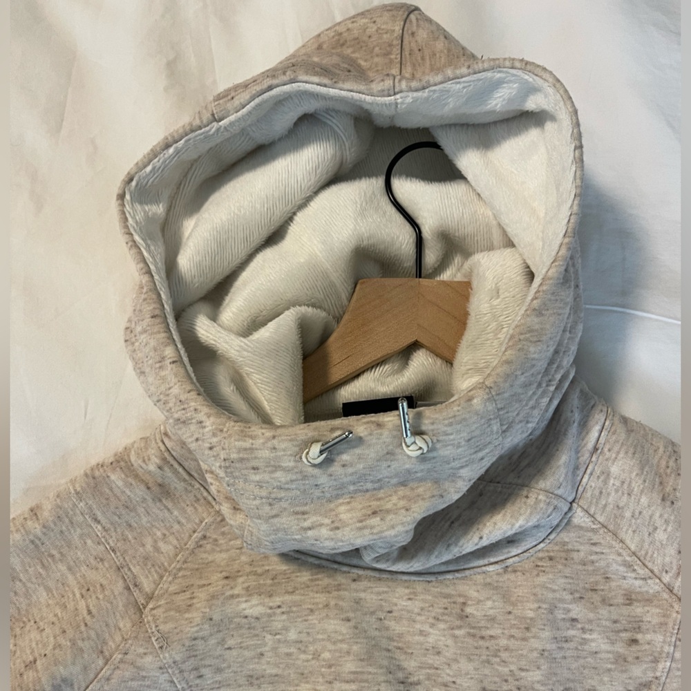 Marmot Cream Hoodie
